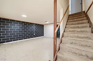 4637 Hilton Ave, Columbus, OH 43228 - Photo 51