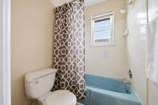 4637 Hilton Ave, Columbus, OH 43228 - Photo 29