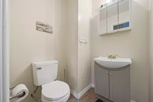 4637 Hilton Ave, Columbus, OH 43228 - Photo 19