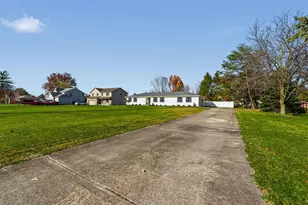 6200 Feder Rd, Columbus, OH 43228 - Photo 63