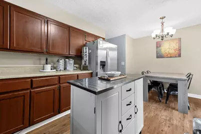 2945 Voeller Circle, Grove City, OH 43123 - Photo 13