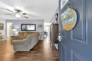 2945 Voeller Cir, Grove City, OH 43123 - Photo 7