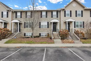 243 Oxford Oak Dr, Blacklick, OH 43004 - Photo 3