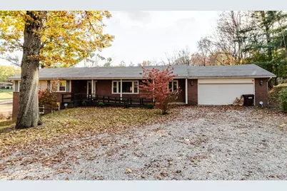 1101 Beechwood Drive NE, Lancaster, OH 43130 - Photo 1