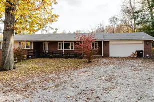 1101 Beechwood Dr NE, Lancaster, OH 43130 - Photo 1