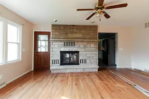 1101 Beechwood Dr NE, Lancaster, OH 43130 - Photo 7