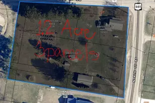 927 Sportsman Club Rd NW, Newark, OH 43055 - Photo 1