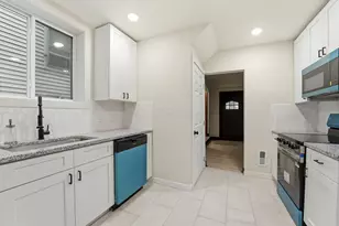 798 E Mithoff St, Columbus, OH 43206 - Photo 5