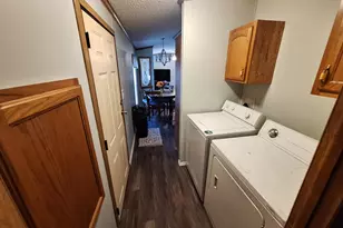 1100 Thornwood Dr SW, Heath, OH 43056 - Photo 9