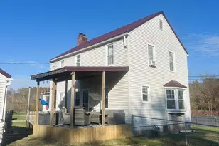 185 Adams St, Corning, OH 43730 - Photo 3