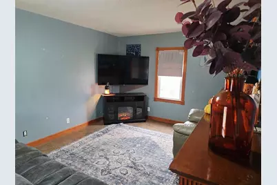 185 Adams Street, Corning, OH 43730 - Photo 5