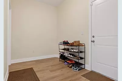 3832 Emmons Avenue, Columbus, OH 43219 - Photo 3