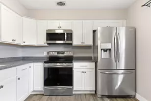 6479 Karl Rd, Columbus, OH 43229 - Photo 7