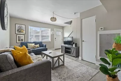 464 E Norwich Avenue #464 D, Columbus, OH 43201 - Photo 1