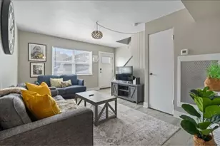 464 E Norwich Ave, Columbus, OH 43201 - Photo 1