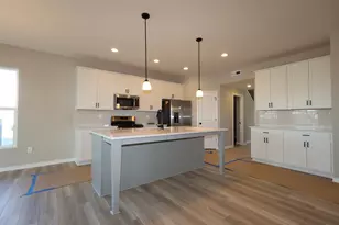 7042 Celebration Dr, Powell, OH 43065 - Photo 3