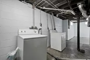 1303 Oakland Park Ave, Columbus, OH 43224 - Photo 21