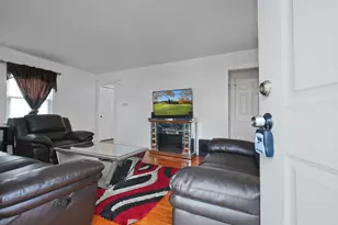 1303 Oakland Park Ave, Columbus, OH 43224 - Photo 7