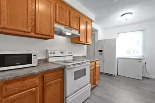 1303 Oakland Park Ave, Columbus, OH 43224 - Photo 11