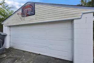 1303 Oakland Park Ave, Columbus, OH 43224 - Photo 5