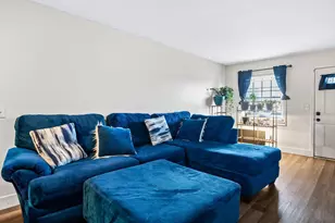 5732 Beechcroft Rd, Columbus, OH 43229 - Photo 3