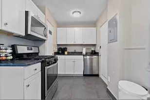 464 E Norwich Ave, Columbus, OH 43201 - Photo 3