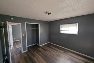 695 Demorest Rd, Columbus, OH 43204 - Photo 11