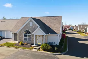 7845 Meadowlark Ln S, Reynoldsburg, OH 43068 - Photo 1