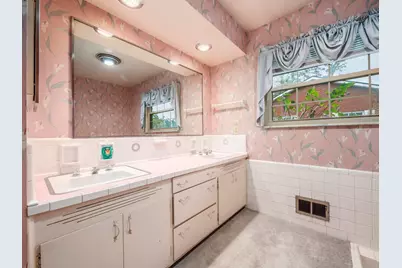 4020 Ritamarie Drive, Columbus, OH 43220 - Photo 27