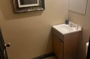 2746 Noe Bixby Rd, Columbus, OH 43232 - Photo 11