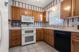 1324 Brookview Cir, Pickerington, OH 43147 - Photo 9