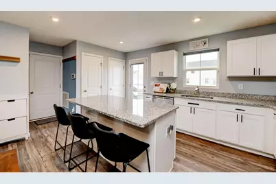 4297 Salt Spring Lane, Columbus, OH 43207 - Photo 11