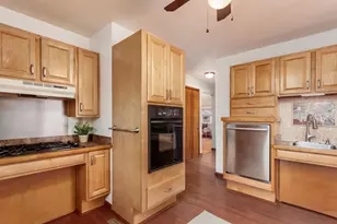 860 Palmer Rd, Columbus, OH 43212 - Photo 9