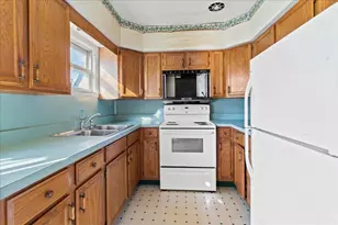 307 S Wheatland Ave, Columbus, OH 43204 - Photo 9