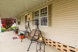 4344 Brett Ln, Columbus, OH 43207 - Photo 5