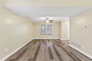 1312 Lee Ave, Columbus, OH 43219 - Photo 5