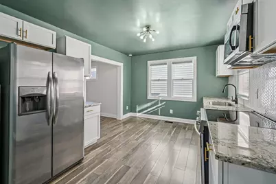 995 E 17th Avenue, Columbus, OH 43211 - Photo 11