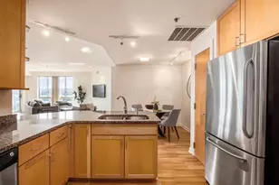 196 S Grant Ave, Columbus, OH 43215 - Photo 19