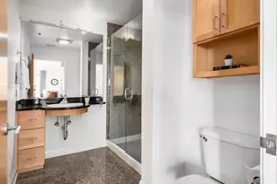 196 S Grant Ave, Columbus, OH 43215 - Photo 21