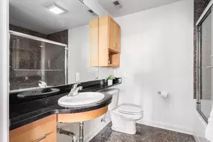 196 S Grant Ave, Columbus, OH 43215 - Photo 31