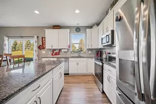 573 Eagle Walk Rd, Delaware, OH 43015 - Photo 9