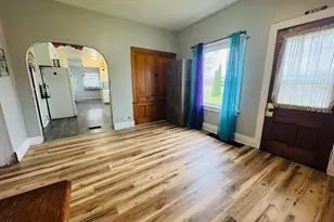 118 W Walnut St, Cardington, OH 43315 - Photo 9