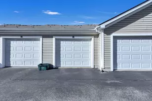 8326 Bruntsfield Rd, Columbus, OH 43235 - Photo 21