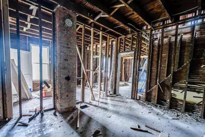 216 E 1st Street, London, OH 43140 - Photo 5