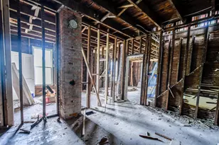 216 E 1st St, London, OH 43140 - Photo 5