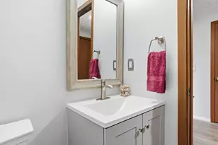 4864 Honeysuckle Blvd, Columbus, OH 43230 - Photo 19