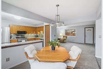 4864 Honeysuckle Boulevard, Columbus, OH 43230 - Photo 7