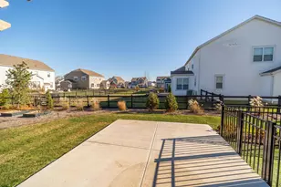 4032 Stonehill Wy, Powell, OH 43065 - Photo 7