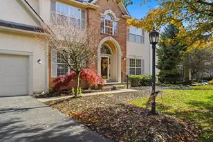 8092 Summerhouse Dr E, Dublin, OH 43016 - Photo 3