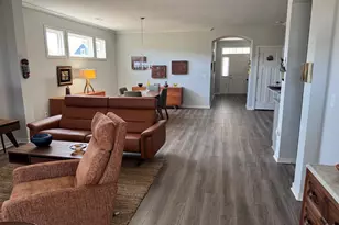 6252 Windcliff Dr, Grove City, OH 43123 - Photo 7